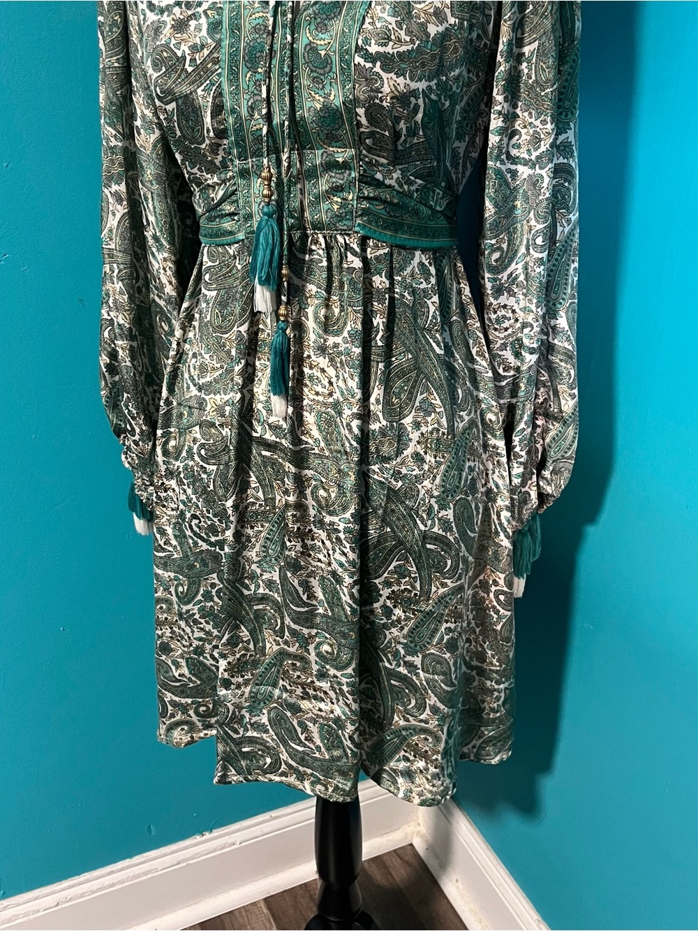 Pahiesa Formentera OS Green Print Long Sleeve Tie Back Handmade Silk Dress - Picture 3 of 8